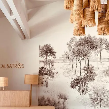 L'albatros 3* 圣特罗让莱班