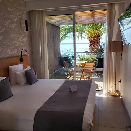 ホテル L'albatros